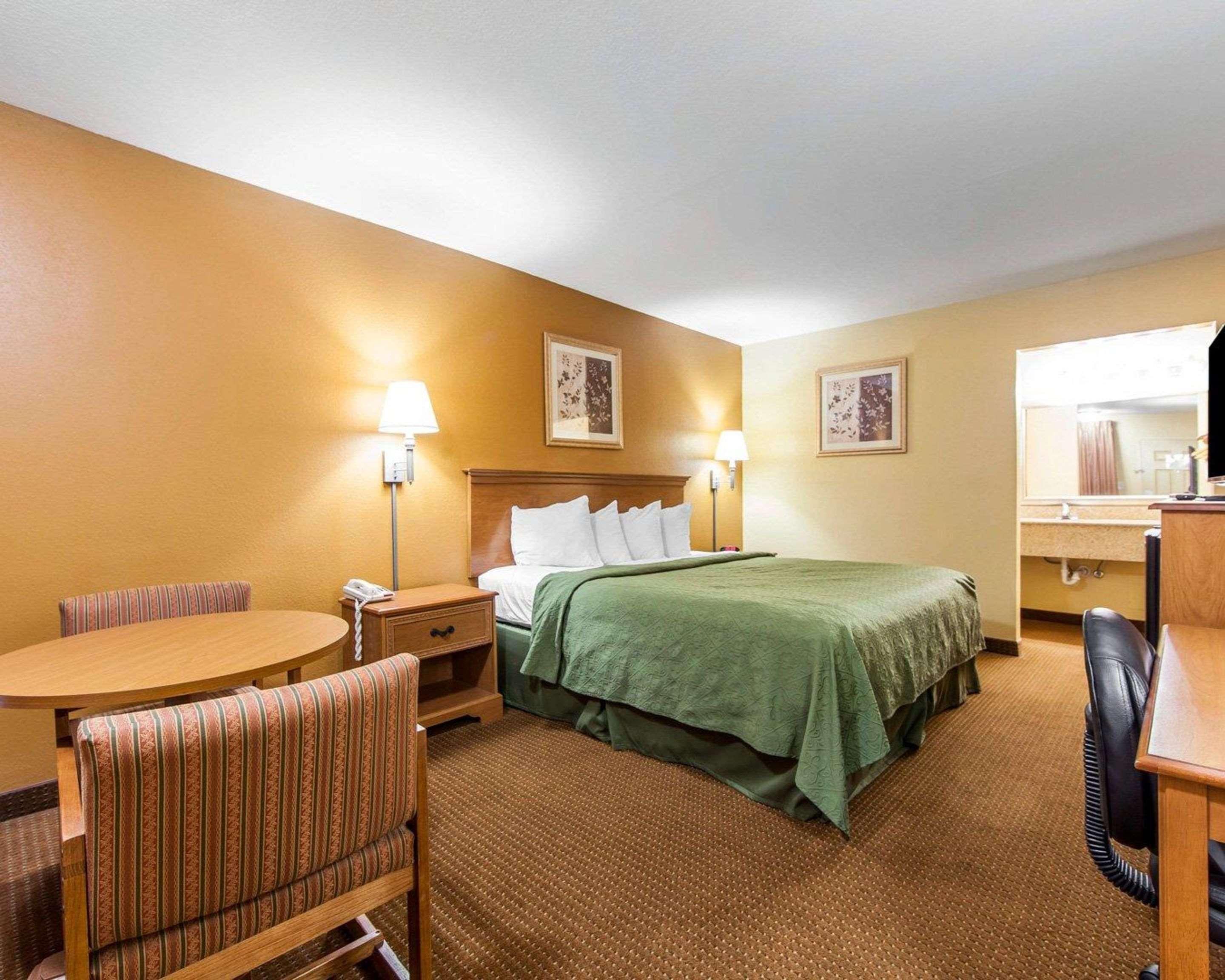 Quality Inn & Suites Cartersville Bagian luar foto