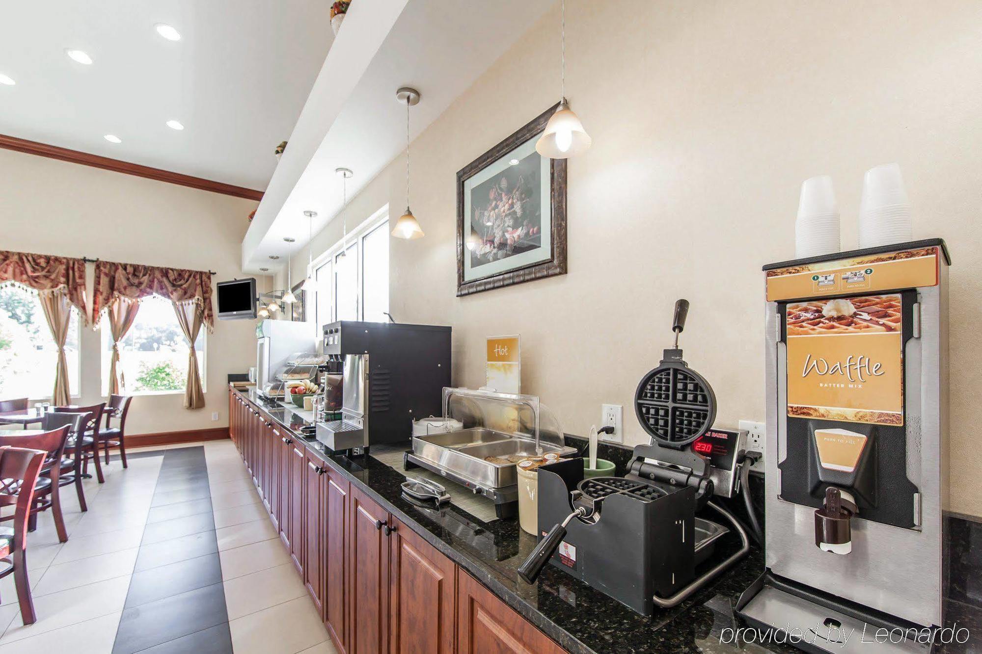 Quality Inn & Suites Cartersville Bagian luar foto