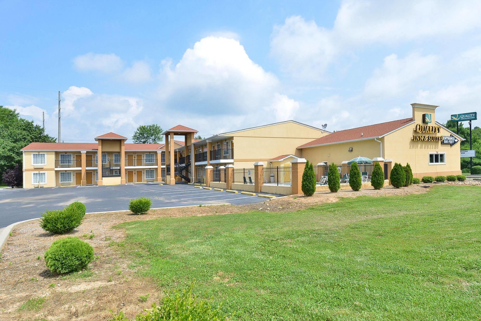 Quality Inn & Suites Cartersville Bagian luar foto